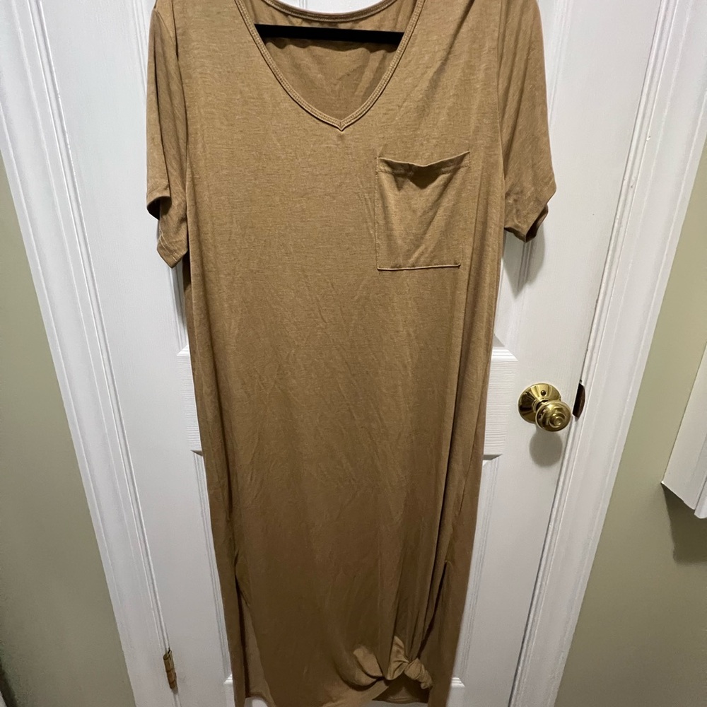 V-Neck Short Sleeve Tee Dresses in Black, Heather Gray, Tan, and Salmon Bundle - Picture 2 of 13
